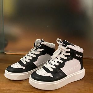 Steve Madden Hoop Sneakers